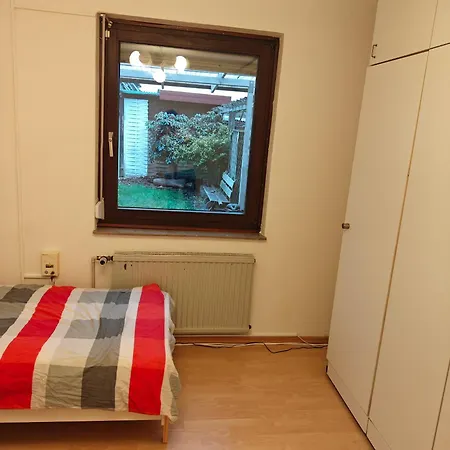 Doppelzimmer Guenstig Und Voll Ausgestattet *