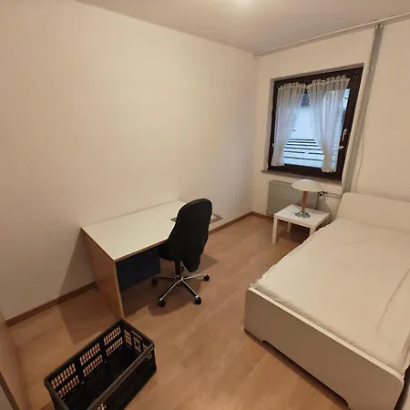 Doppelzimmer Guenstig Und Voll Ausgestattet * Leopoldshohe