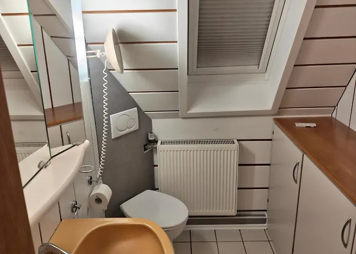 Doppelzimmer Guenstig Und Voll Ausgestattet Leopoldshohe