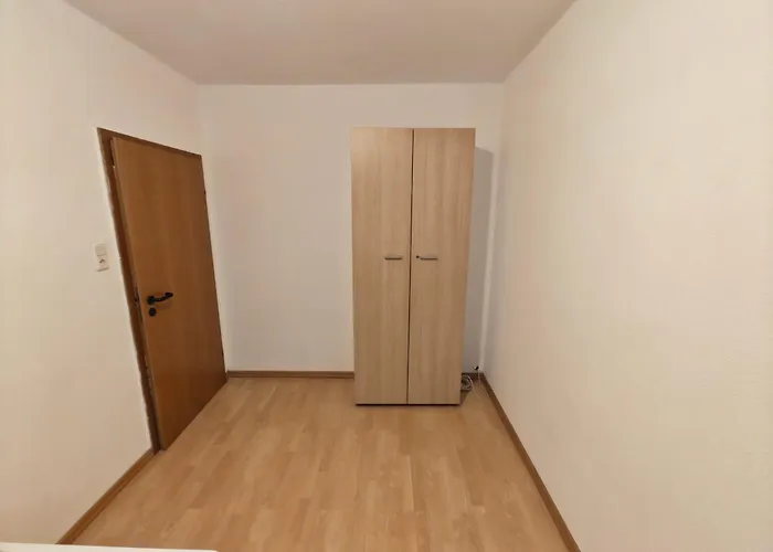 Doppelzimmer Guenstig Und Voll Ausgestattet *