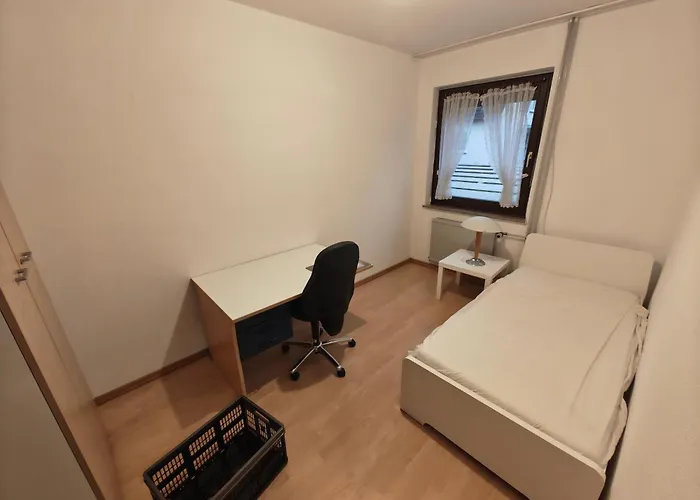 Doppelzimmer Guenstig Und Voll Ausgestattet * Leopoldshohe